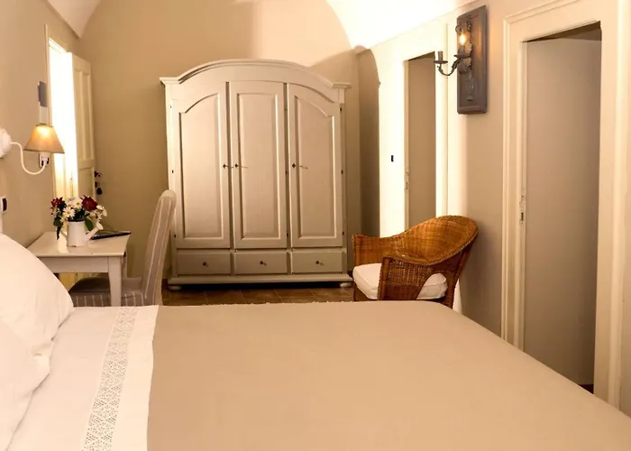 Alojamento de Acomodação e Pequeno-almoço Don Alfonso Dimora D'epoca 4*